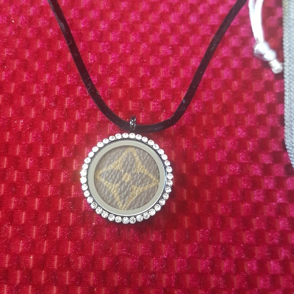 Custom made necklace with magnectic lockit pendant - Picture 2 of 4